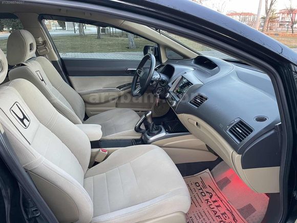 DALYAN OTOMOTİVDEN MÜKEMMEL TEMİZLİKTE HONDA CIVIC FD6