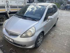 Sahibinden Honda Jazz 1.4 LS 2006 Model  125.000 km Gri