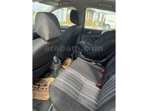 Sahibinden Ford Focus 1.6 Comfort 2011 Model 
