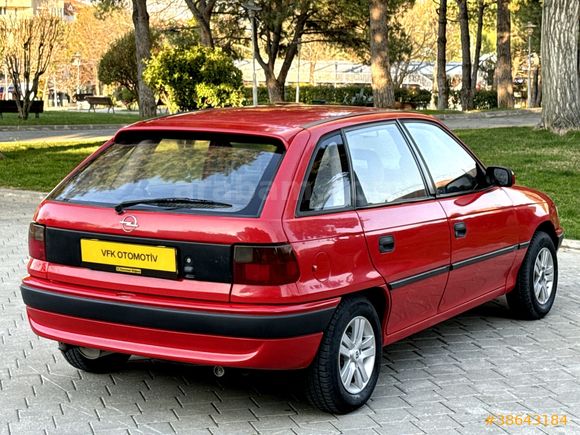TEMİZ BAKIMLI OPEL ASTRA 1.4 GL 1996 MODEL KARTA 12 TAKSİTLE ! !