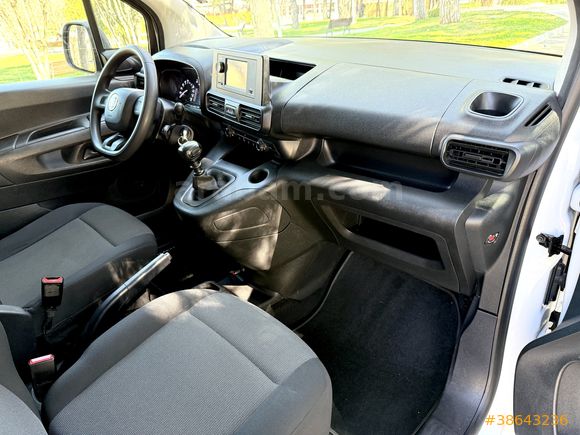 56.000 KM KLİMALI HATASIZ FİAT DOBLO 1.5 BLUEHDI 2023 MODEL ! !