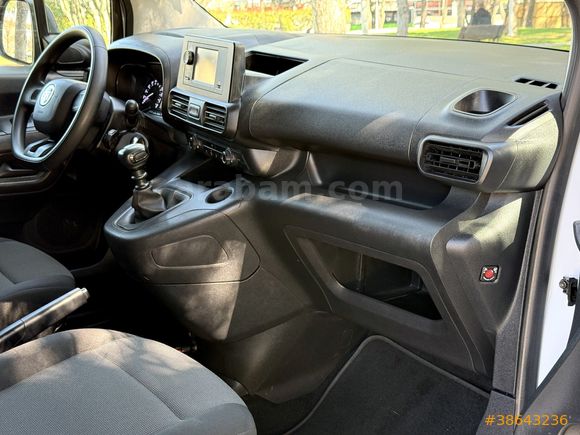 56.000 KM KLİMALI HATASIZ FİAT DOBLO 1.5 BLUEHDI 2023 MODEL ! !