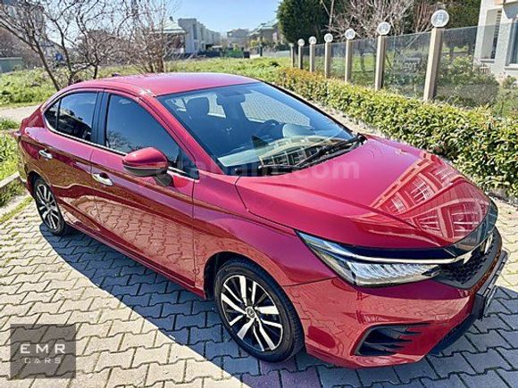 EMR CARS 2024 HONDA CİTY 1.5 i-VTEC EXECUTİVE 28.000 KM BOYASIZ