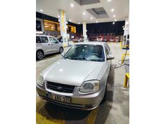 ACİL Sahibinden Hyundai Accent 1.3 Admire 2004 Model aracım 4 silindir  l