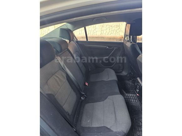 Sahibinden Volkswagen Passat 1.6 TDi BlueMotion Comfortline 2012 Model