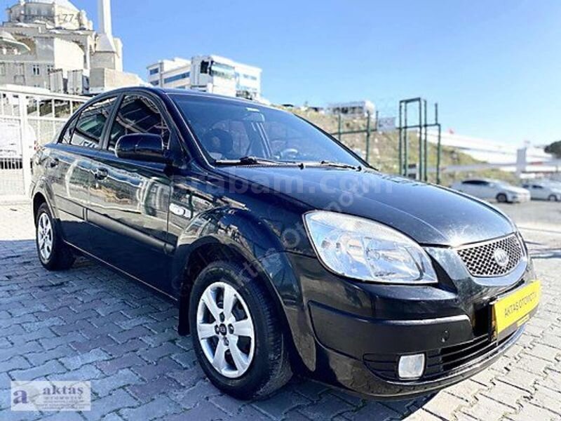 Galeriden Kia Rio 1.5 CRDi EX Advance 2008 Model İstanbul 245.000 km Siyah