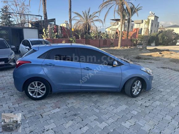 2013 FULL BAKIMLI TEMİZ DEĞİŞENSİZ HYUNDAİ İ30 STYLE