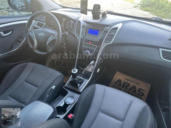 2013 FULL BAKIMLI TEMİZ DEĞİŞENSİZ HYUNDAİ İ30 STYLE