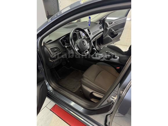 Sahibinden Renault Megane 1.5 dCi Touch 2018 Model 