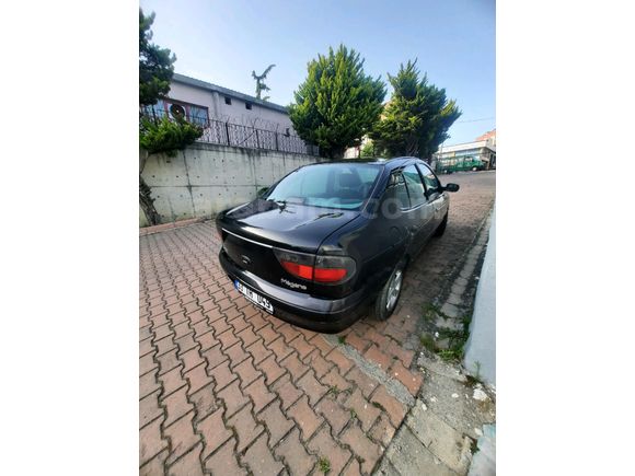 Sahibinden Renault Megane 1.6 RTE 1999 Model
