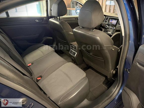 ASLANOĞLU PLAZA'DAN 2023 RENAULT MEGANE 1.3 TCE TOUCH
