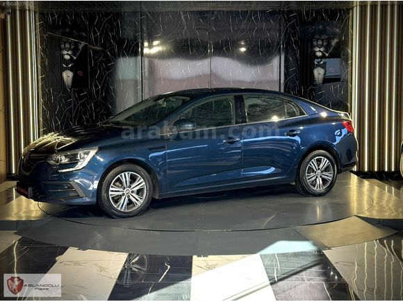 ASLANOĞLU PLAZA'DAN 2023 RENAULT MEGANE 1.3 TCE TOUCH