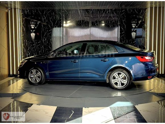 ASLANOĞLU PLAZA'DAN 2023 RENAULT MEGANE 1.3 TCE TOUCH