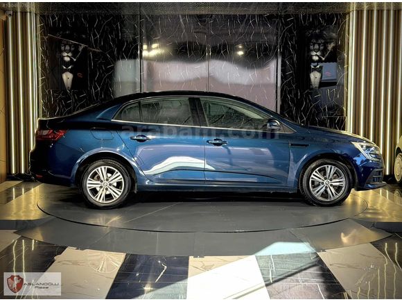 ASLANOĞLU PLAZA'DAN 2023 RENAULT MEGANE 1.3 TCE TOUCH