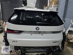 x1 bmw u11 2023 model bagaj kapağı ve arka tampon