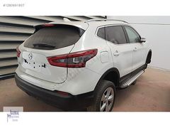 NİSSAN QASHQAİ ORİJİNAL ÇAMURLUK...