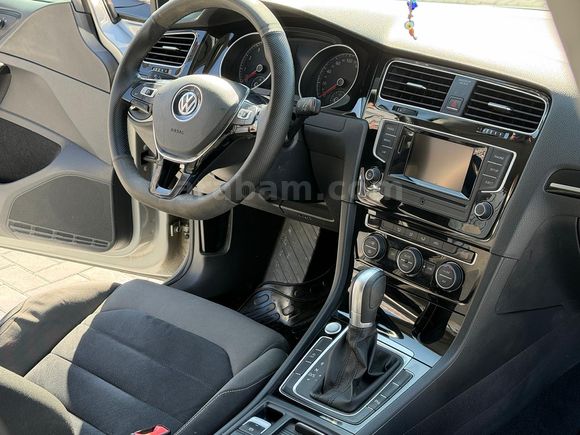 VW GOLF 2016 HATASIZ & BOYASIZ SERVİS BAKIMLI !