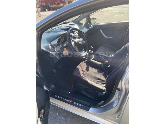 Sahibinden Ford Fiesta 1.4 TDCi Titanium 2011 Model 
