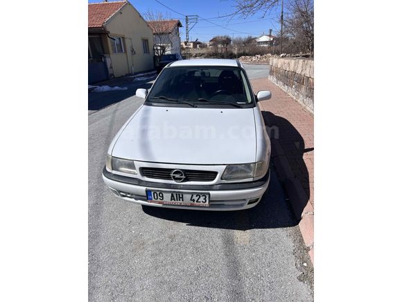 Sahibinden Opel Astra 1.6 2001 Model  280.000 km Beyaz