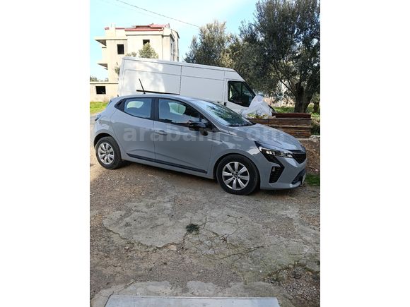 Sahibinden Renault Clio 1.0 TCe Equilibre 2023 Model