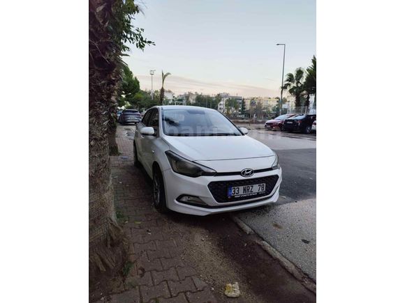Sahibinden Hyundai i20 1.2 MPI Jump 2015 Model 