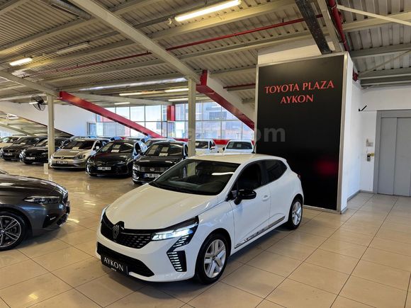 2024 RENAULT CLIO 1.0 TCe Evolution