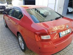 kirmizi olsun beş fazla olsun:)
