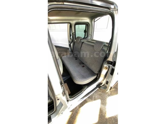 May Galeri den Renault Kangoo Multix 1.5 dCi Authentique 2004 Model 