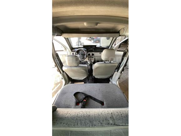 May Galeri den Renault Kangoo Multix 1.5 dCi Authentique 2004 Model 