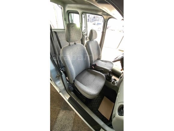 May Galeri den Renault Kangoo Multix 1.5 dCi Authentique 2004 Model 