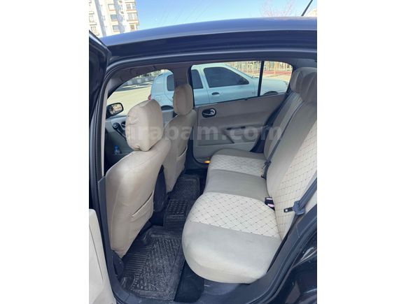 2007 model megane 2 garaj arabası