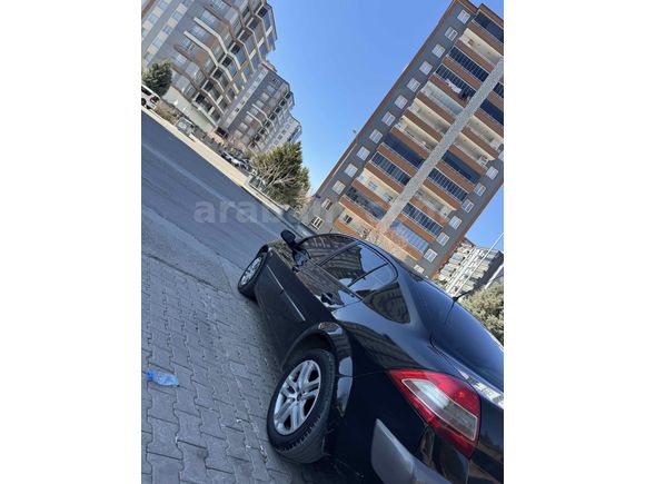 2007 model megane 2 garaj arabası