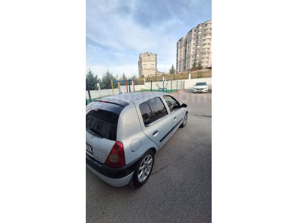 Sahibinden Renault Clio 1.4 RTA 2000 Model