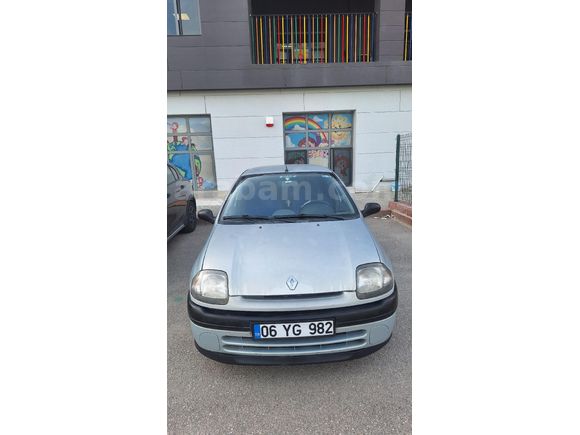 Sahibinden Renault Clio 1.4 RTA 2000 Model