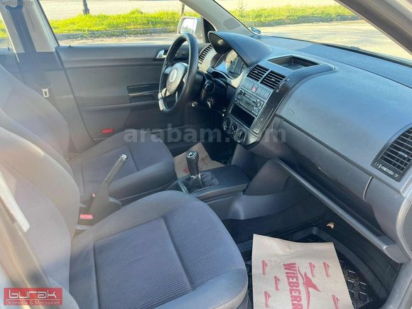 BURAK OTOMOTİV'DEN 2004 VOLKSWAGEN POLO 1.4 BASICLINE KK 12 TAKS