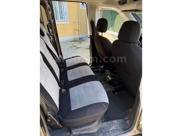 Sahibinden Fiat Doblo Combi 1.6 Multijet Premio Plus 2017 Model 