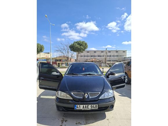 Sahibinden Renault Megane 1.6 RXi 2001 klima aktif değil takas olur Model