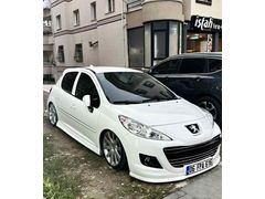 Sahibinden Alp Beyazı Peugeot 207 1.4 HDi Dynamic 2011 Model 
Açıklama resimlerde mevcuttur.