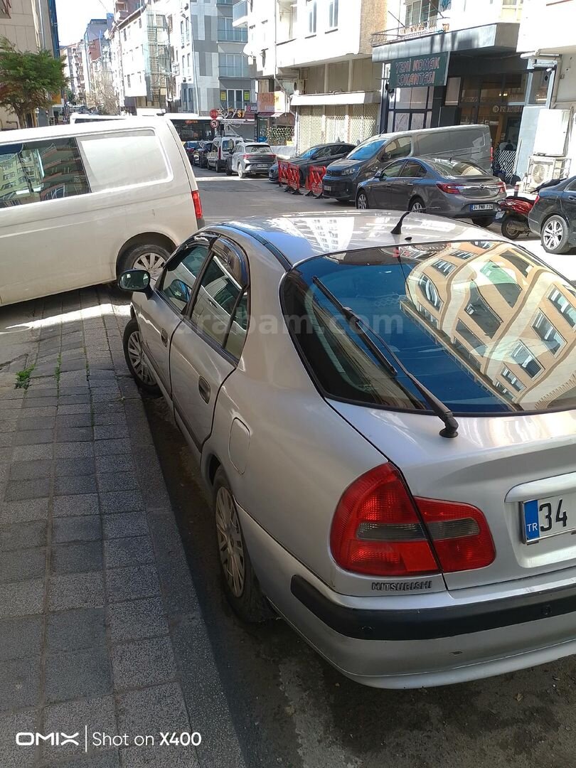 Sahibinden Mitsubishi Carisma 1.6 Comfort 2004 Model Aydın 389.771 km Gri 4