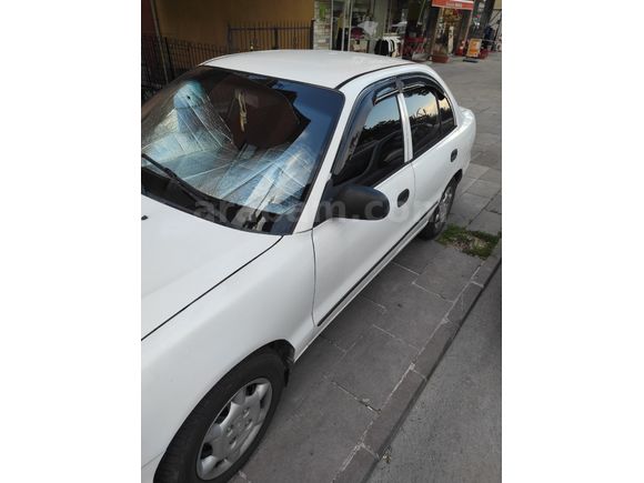Sahibinden Klimalı Hyundai Accent 1.5 GLS 2000 Model