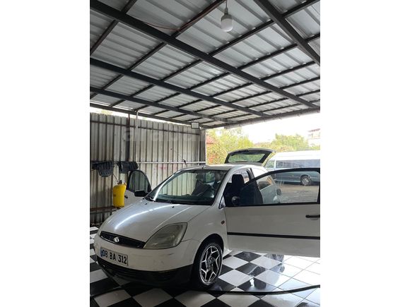 Sahibinden Ford Fiesta Van 1.4 TDCi 2005 Model