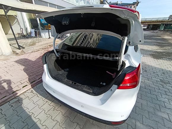 Sahibinden Ford Focus 1.6 TDCi Titanium 2016 Model