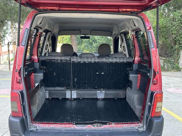 1.6 Berlingo kazasız sorunsuz klimalı