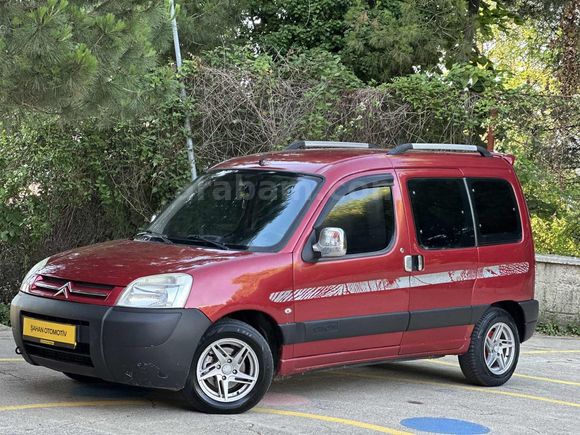 1.6 Berlingo kazasız sorunsuz klimalı