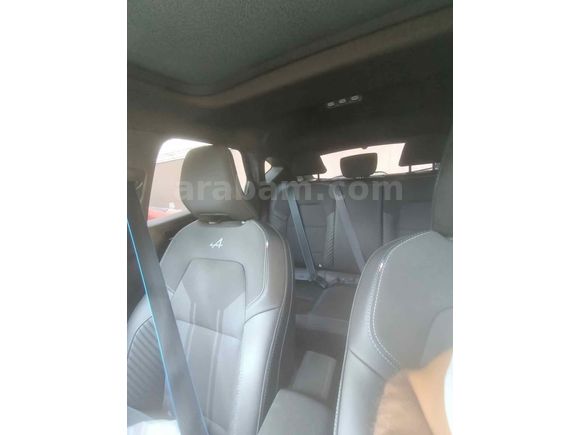 Sahibinden Renault Captur 1.3 TCe Esprit Alpine 2024 Model 
