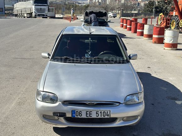Sahibinden Ford Escort 1.6 Ghia 1999 Model Ankara
