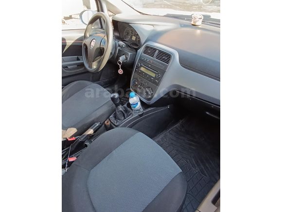 Sahibinden Fiat Punto Grande 1.3 Multijet Dynamic 2011 Model  292.000 km Gri