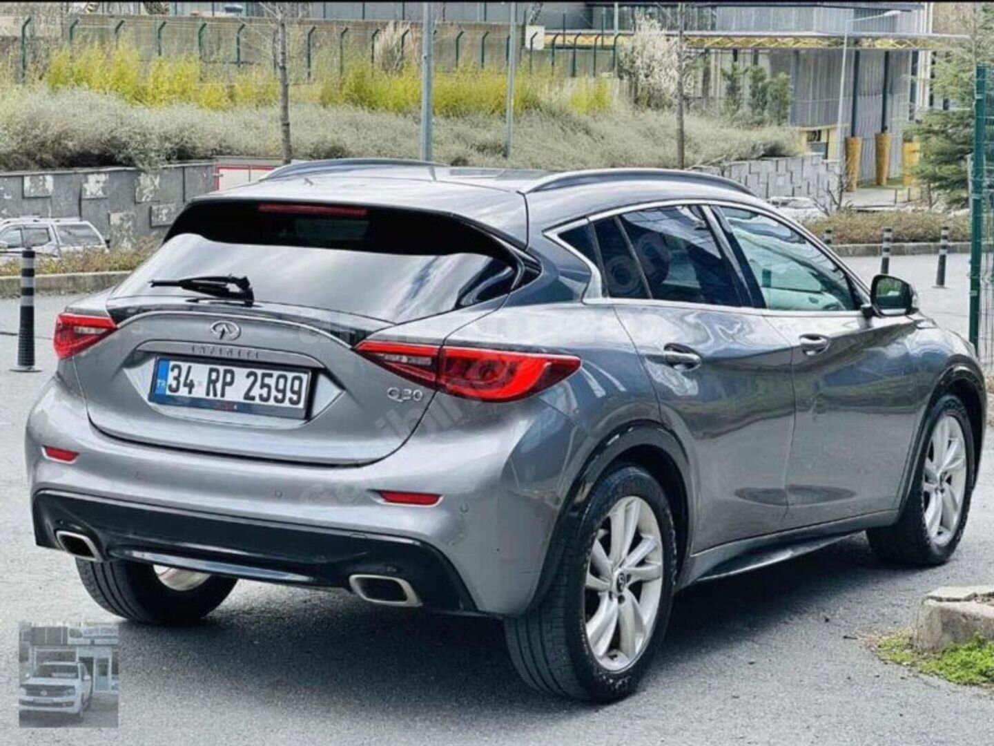Galeriden Infiniti Q30 1.5 D 2016 Model Siirt 179.000 km Gri 1