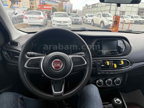 iLK SAHiBiNDEN HATASIZ DüŞüK KM TUTKU KIRMIZI EGEA