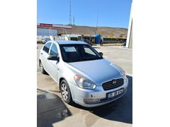 Sahibinden Hyundai Accent Era 1.5 CRDi-VGT Team 2008 Model  256.000 km Gri (Gümüş)